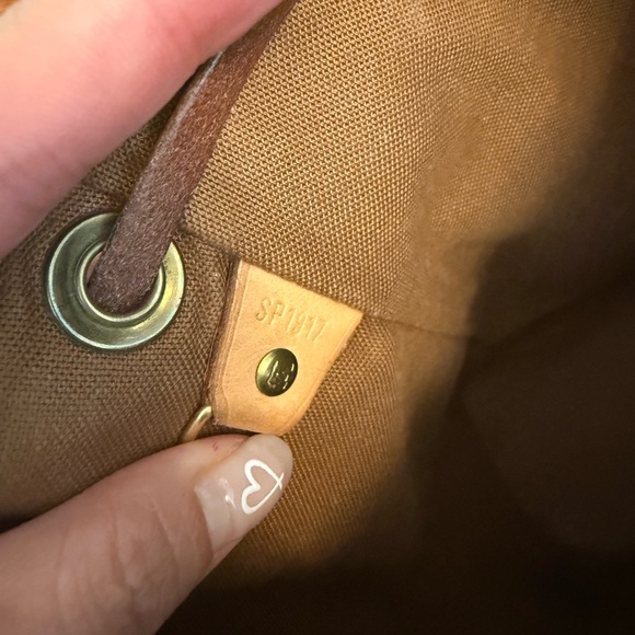 Authentic Louis Vuitton Monogram Mini Montsouris Backpack - Picture 7 of 16